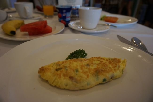 2014年12月27日【5日目】<br />マジェスティックホテルマラッカで朝ご飯。<br />基本的にはブッフェ、卵料理などはオーダー。