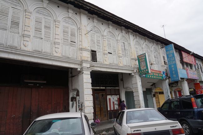 あまり手の入ってない建物。でも細工が細やか。