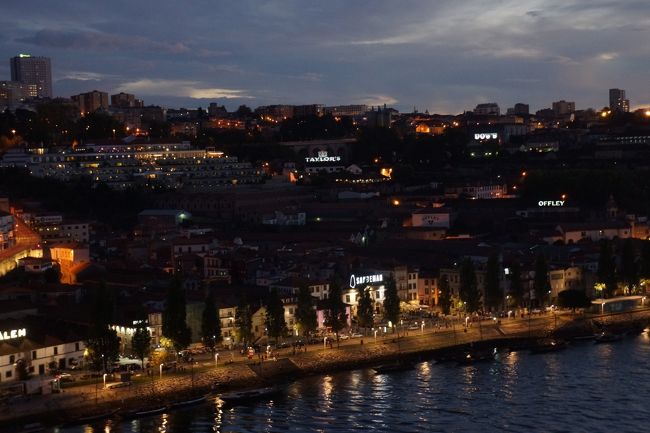 日が落ち始めると暗くなるのははやいものです。