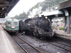 13:28　千頭駅到着。
隣には蒸気機関車が止まっています。通ると熱気が感じられて感動。