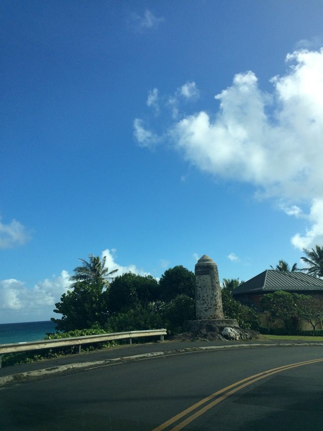 もうすぐ目的地〜<br /><br />ここを通り越すと住宅街が。。<br /><br />年々車の台数も増えてる気がする〜