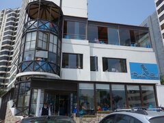 昼食は、Ｐｕｎｔａ Ｓａｌで、３階建てで海を見ながら食べることができます。