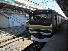 小金井駅にて。上野東京ライン熱海行き。