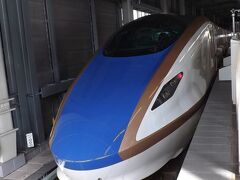 金沢から富山まで、JR東日本E7系つるぎ　に乗車。
H27北陸新幹線新規開業区間に乗るのは初めてです。