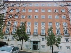 ホテル・ミラパルケ。メトロ・パルケ駅から徒歩で２〜３分。ただし、駅の横の坂道を上がり、突き当りを左に折れると急な下り坂で、おまけに石畳。大きな荷物を持っているとちょっと大変です。