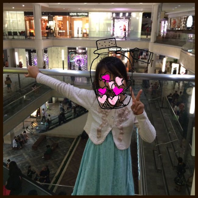 休憩した後は、、<br /><br />ママお目当のお店を回りまーす！