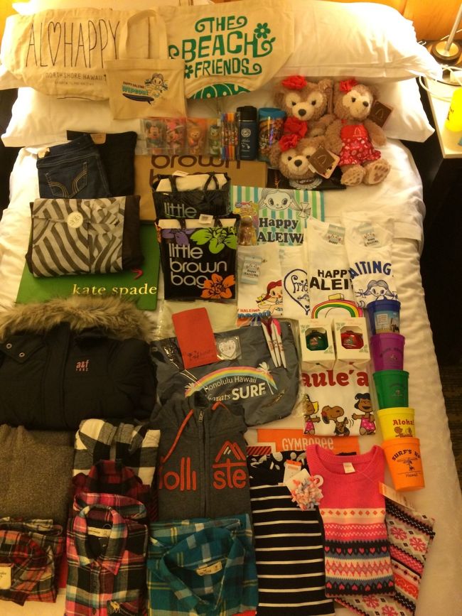 前半戦購入のお品こちら。笑<br /><br />今回はUGGは見ない！笑<br />見ると確実に買うだろうし、嵩張る。。笑