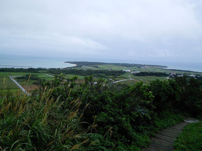 レインコートはチェーンの油で汚れたので、捨ててきました。<br />思った以上に役に立ちました。