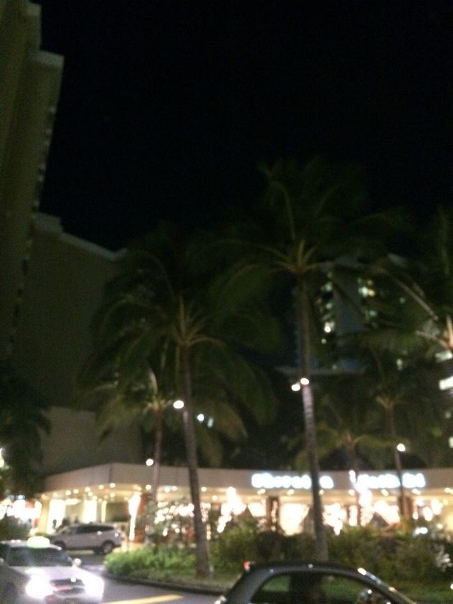 一度ホテルへ戻り、、<br /><br />どうか空いてますように。。