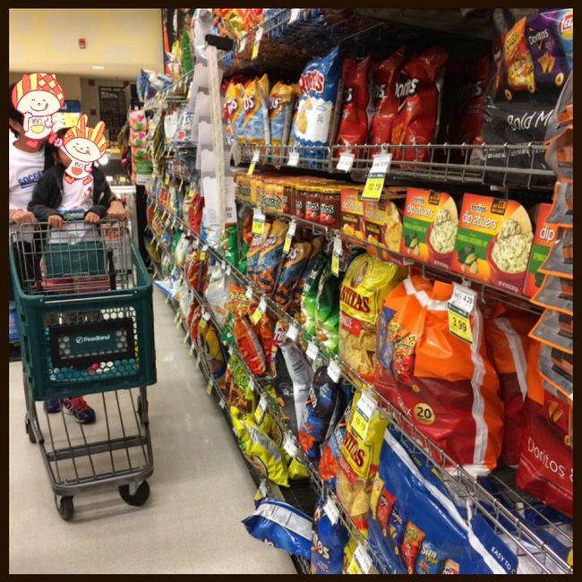 まずはお菓子〜