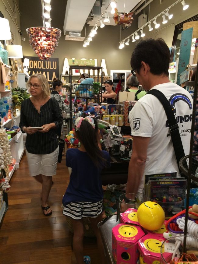 しばらく2人で探す。。