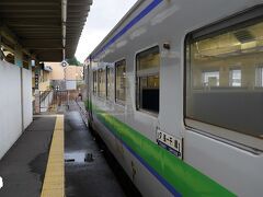 終点、夕張駅に到着。
次回のダイヤ改正で9往復→5往復に削減となる。今後、北海道旅行を考えた時、鉄道での訪問機会が少なくなってしまうのではないかと心配になる。