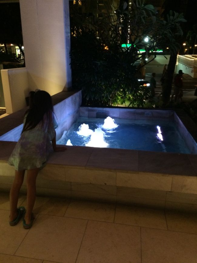 お店を出たところに、、