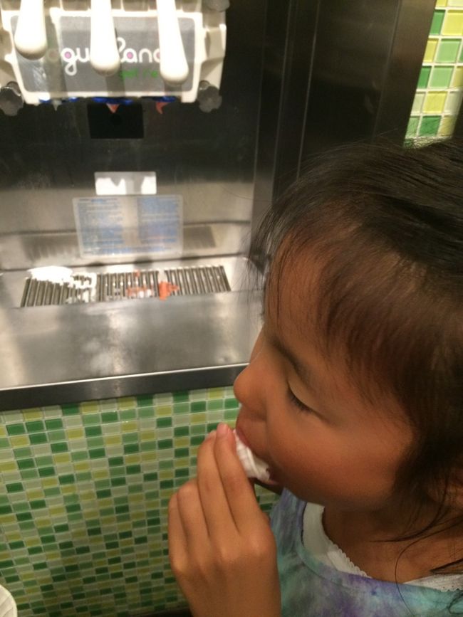 まずは小さい一口カップで味見して、、