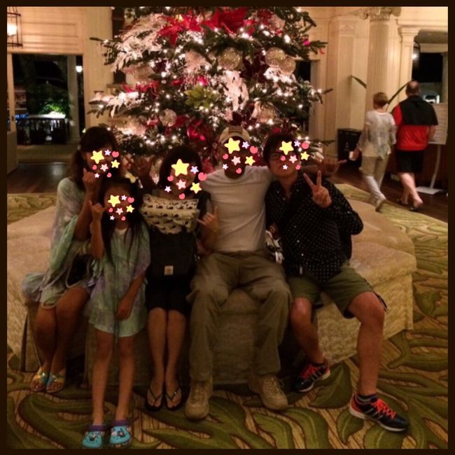 歩きながら、、<br /><br />サーフライダー2Fのテラスへ移動して、のんびり食べながら少しお話。<br />最後に記念に。。<br /><br />次は一時帰国の春にお友達のお宅集合で会えそう。。<br />また１つ嬉しい出会いに感謝。