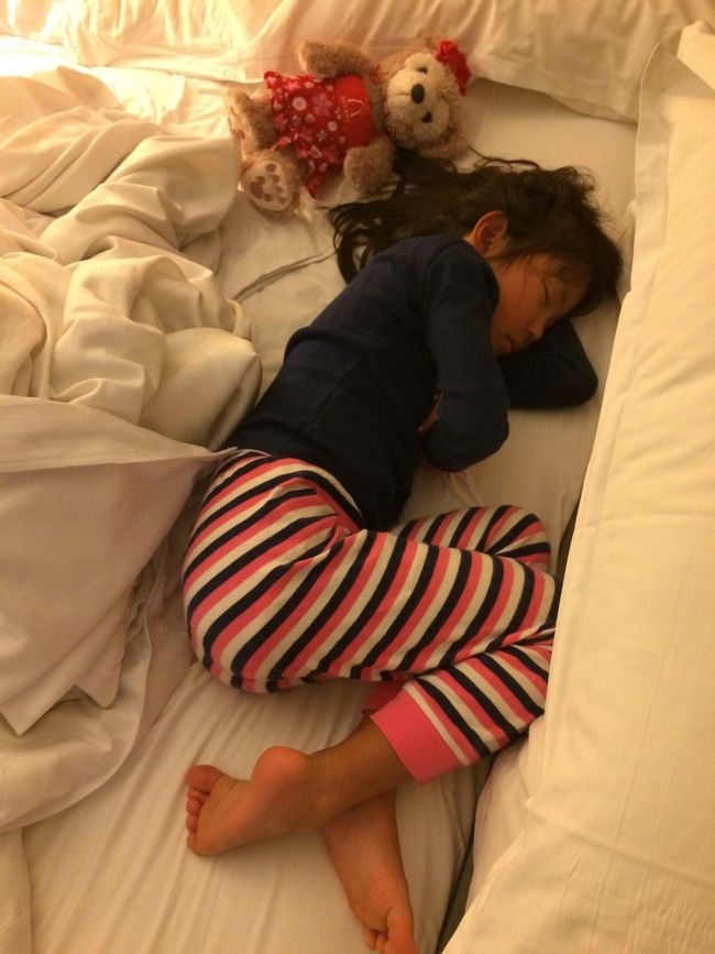 起きてくださ〜い。