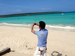 9:52

東急リゾートの目の前の前浜ビーチ

この後、レンタカーを返して空港に向かいます

自分の後ろ姿