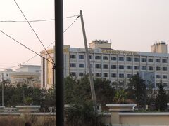 国境の町ではカジノホテルがたくさん。
しかし時間がないのでまたの機会に。

さぁ、あっさりと国境を越えてホーチミンへ向かいます。