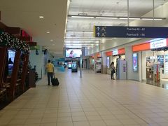 夕方16時前にはエクアドルの首都、キトのマリスカル・スクレ国際空港に到着した。マリスカル・スクレ国際空港は2013年に開港したばかりなのでとてもきれい。