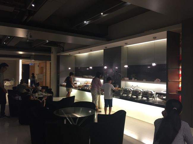 ブッフェ形式です