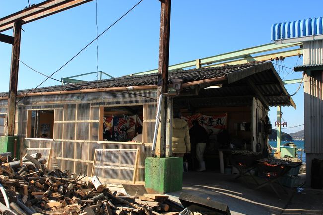 伊勢市駅から鳥羽まで電車。<br /><br />鳥羽駅から、タクシー２台に乗車して、かき小屋へ。<br /><br />ここのお店は、お得意さんの顧客のみで、週末しか営業されてないそうです。<br />