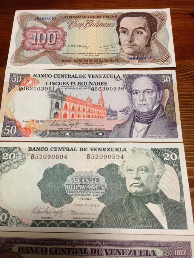 まだ、残っていたベネズエラのピン札　ボリバール。<br />