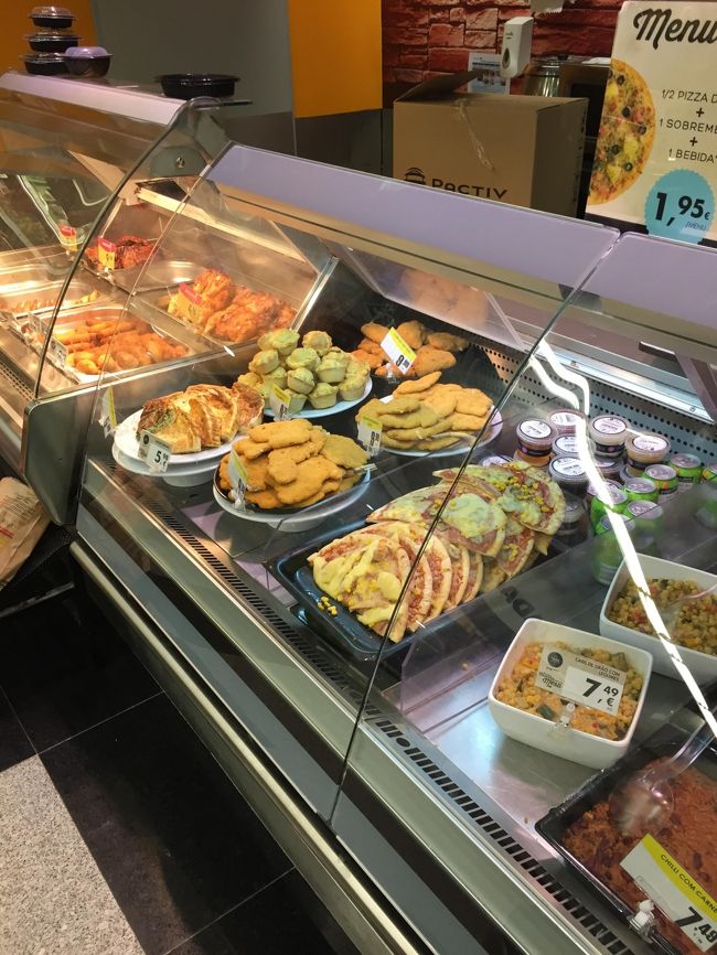 ここで、お惣菜を購入。<br />ホテルで美味しく頂きました。<br /><br />海外でスーパーに行くのは楽しいですね。<br />いつも覗いてしまいます。<br /><br />