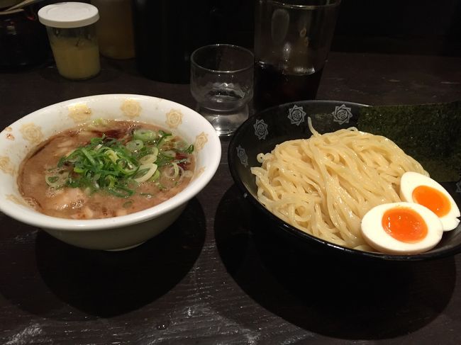 出発前の待ち合わせまでに時間があったので、東京駅のラーメンストリートに久々に行ってみました。<br /><br />お腹は満たされたので、いざ出発。