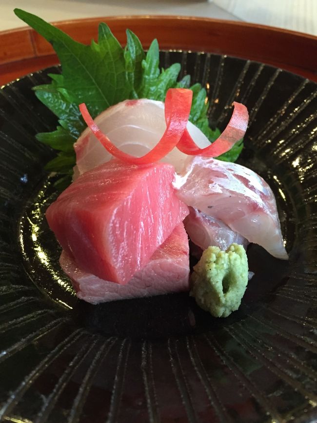 7品出てくるのですが、このお刺身は絶品でした。<br /><br />プリプリの身に、下処理でしめた味がなんとも美味しく、目の前でお魚も捌いてくれるので新鮮です。