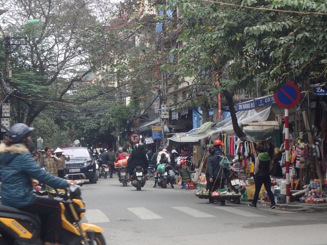 旧市街をどんどん歩いた。<br />そして、ビデオ等を撮影してみた。<br /><br />https://www.youtube.com/watch?v=Z2Q-5JnsLAQ<br />動画８