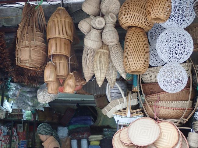 台所用品なのか、？<br />不明。<br />竹細工の籠であることはわかったが。<br /><br />https://www.youtube.com/watch?v=5KB35mi9t_4<br />動画１２