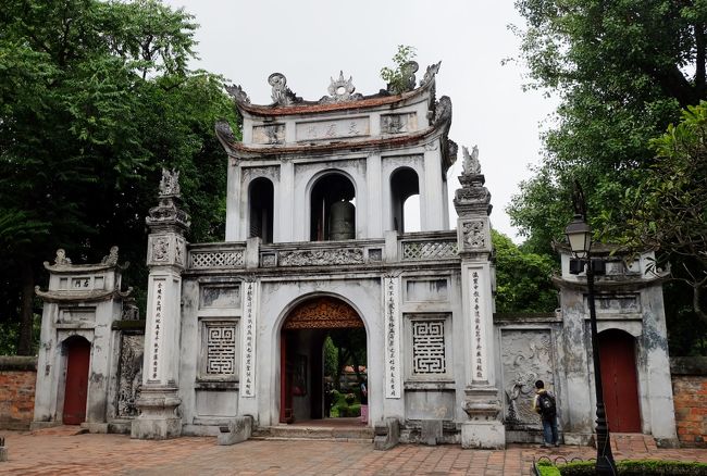 お次は中華圏どこにでもある孔子廟。