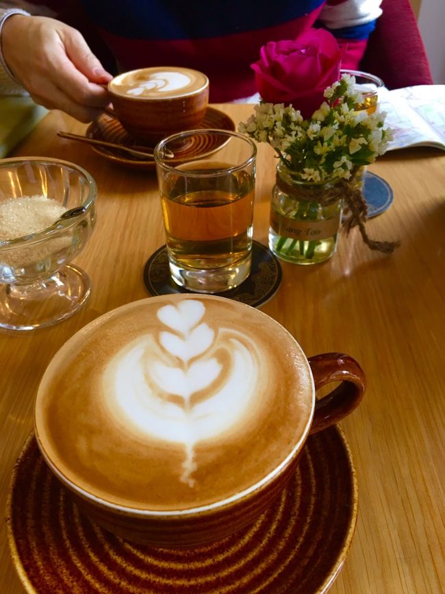 かわいいラテ<br />ベトナムっぽくないですね<br />この休憩が大事です