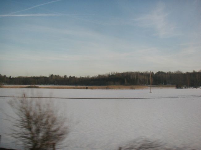 ストックホルムに近づくにつれ、積雪量が増えていく。