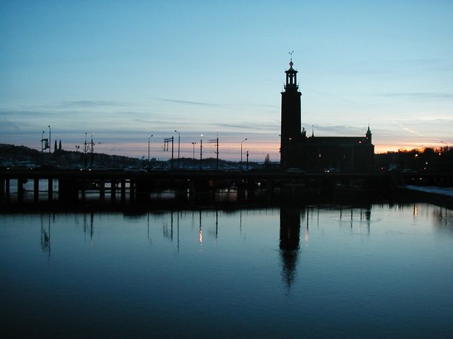 日の入りを迎えたストックホルムの街並み。<br /><br />空気がとても澄んでいて気持ちがいい。