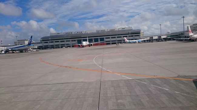 那覇空港に到着〜