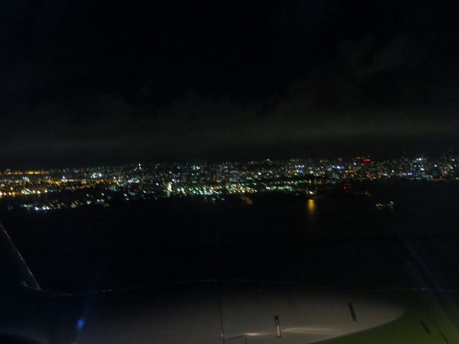 那覇の街は明るいなぁ〜