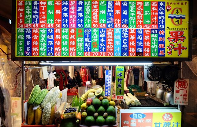 これ全部、果汁（果物系ジュース）。<br />何のことかわからないのは後で調べておくことにします。