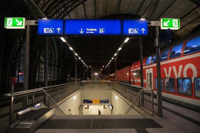 ドレスデンの空港から列車で中央駅まで。