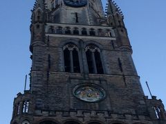 鐘楼に到着～。ここはマルクト広場です。マルクト広場に到着後、ランチまでの間、1時間のフリータイムがありました。続きはブルージュ編②にて！