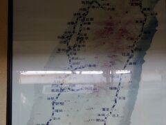 彰化駅到着。

台湾の路線図です。