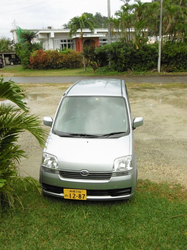 ホテルが連絡してくれて借りたレンタカー。<br /><br />一日借りて、なんと３７００円でした〜(^_^)v