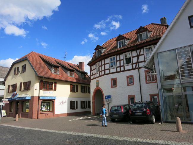 旧市街って感じがしません♪