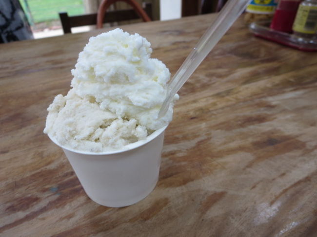 ミルクと島バナナのジェラート。<br />美味しい〜。