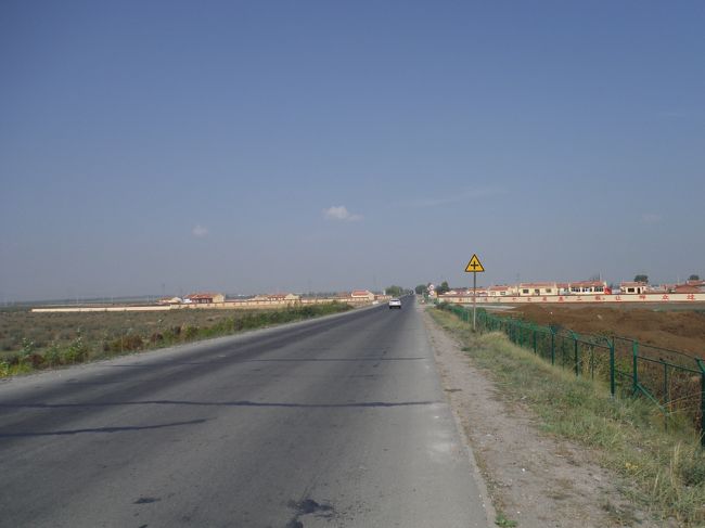 走り始めてからだんだん追い風が強くなってきて時速30キロ以上をキープして走れる。