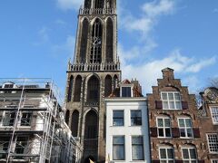オランダで一番高い塔「ドム塔」です。ユトレヒトのシンボルですね。