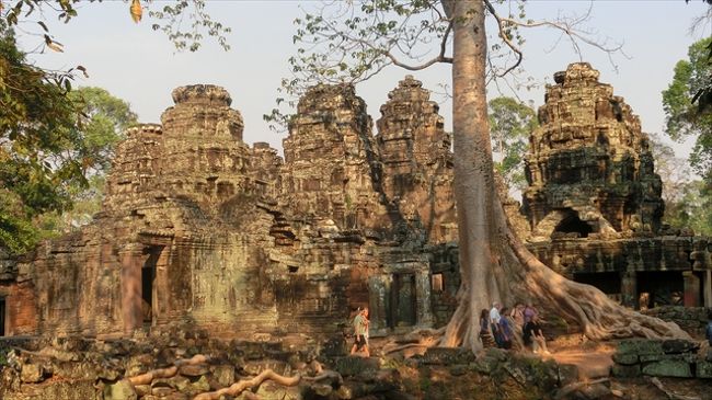 バンテアイ・クディ<br /><br /><br />15:35　バンテアイ・クディ<br />16:05　出発