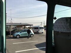 今回は滞在期間も少ないので車で成田空港まできました。前にお世話になったABCパーキングさんにお世話になりました。今回が３回目の利用です。第３ターミナルのすぐ近くで成田空港に近い駐車場です。空港のパーキングより送り迎えの便利さと料金で選びました。