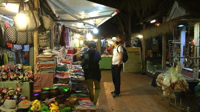 ナイト・マーケット