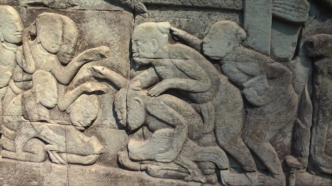 バイヨン第一回廊<br /><br />　　闘鶏